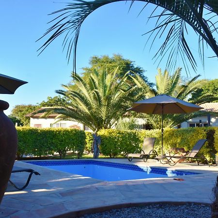 Kamaku Guesthouse Cc Otjiwarongo Buitenkant foto