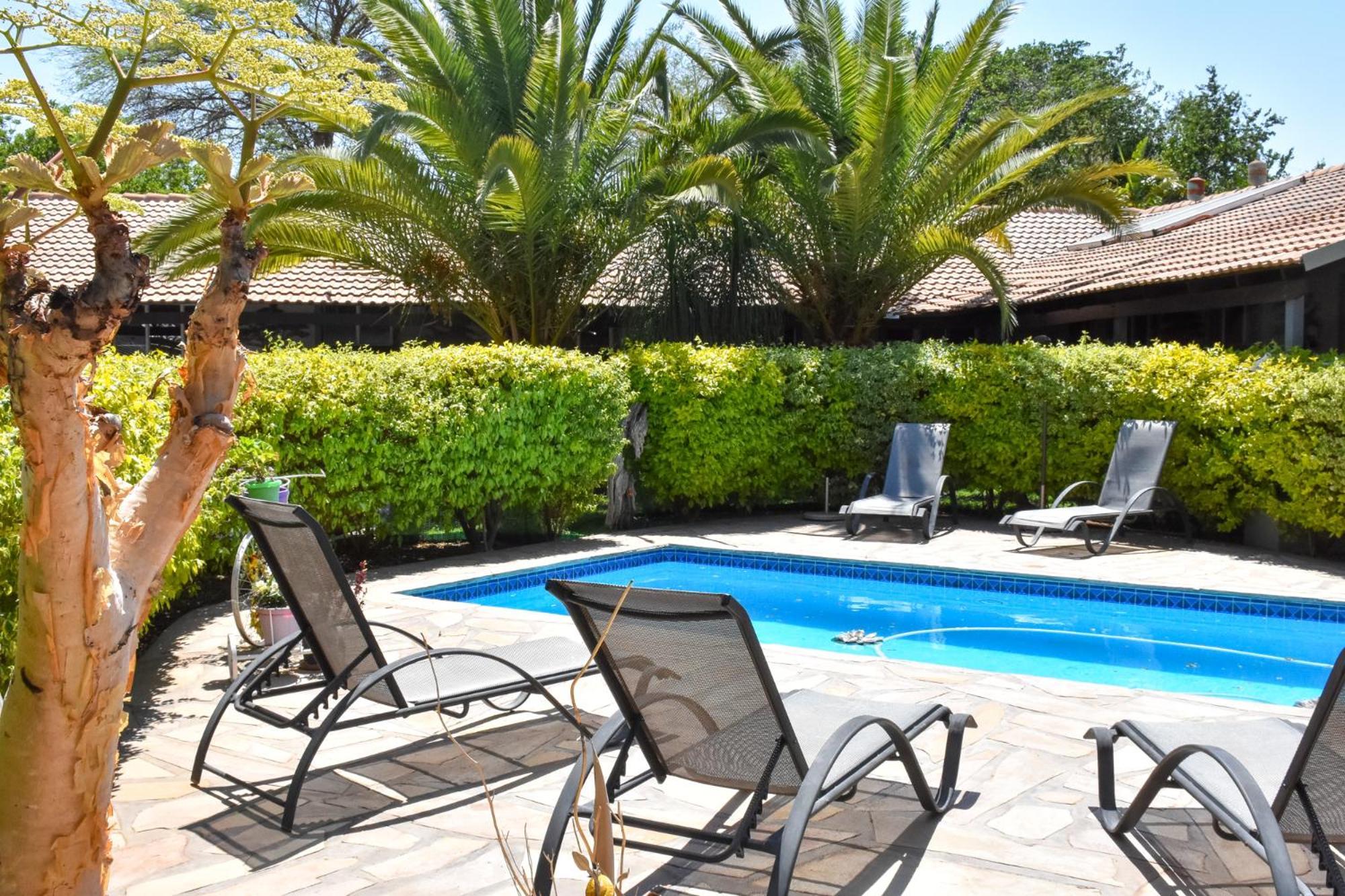 Kamaku Guesthouse Cc Otjiwarongo Buitenkant foto